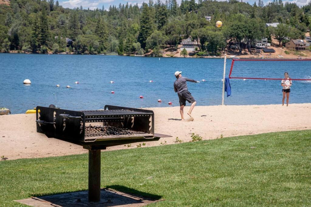 New Luxury Lake House In Pine Mountain Lake Close To Yosemite! Perfect For All Seasons! Great For Retreats, Getaways, Celebrations, And More! Groveland Eksteriør bilde
