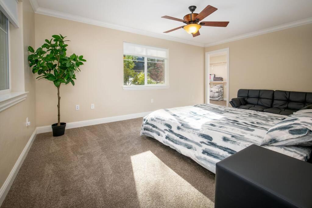 New Luxury Lake House In Pine Mountain Lake Close To Yosemite! Perfect For All Seasons! Great For Retreats, Getaways, Celebrations, And More! Groveland Eksteriør bilde
