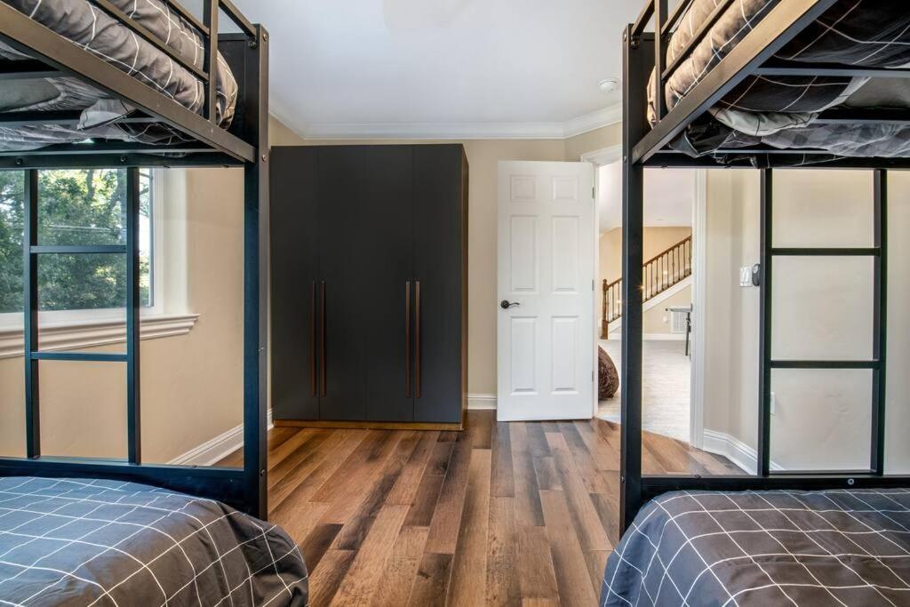 New Luxury Lake House In Pine Mountain Lake Close To Yosemite! Perfect For All Seasons! Great For Retreats, Getaways, Celebrations, And More! Groveland Eksteriør bilde