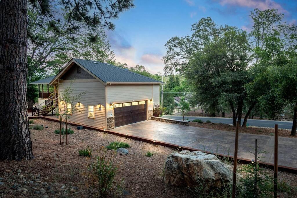 New Luxury Lake House In Pine Mountain Lake Close To Yosemite! Perfect For All Seasons! Great For Retreats, Getaways, Celebrations, And More! Groveland Eksteriør bilde